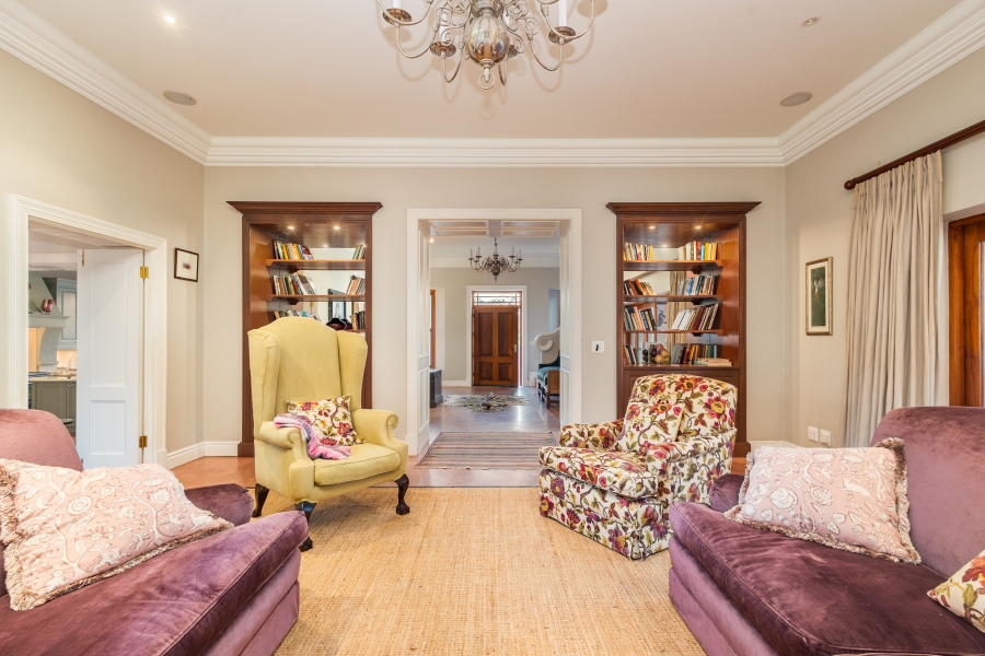 To Let 6 Bedroom Property for Rent in The Crags Western Cape